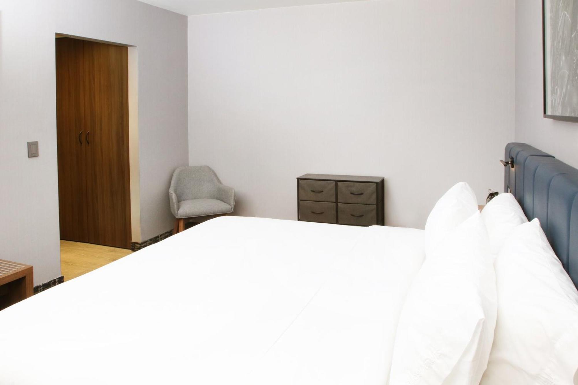 Voco Saltillo Suites By Ihg Exterior foto