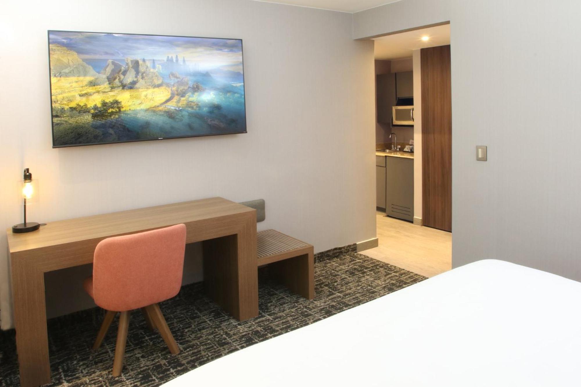 Voco Saltillo Suites By Ihg Exterior foto